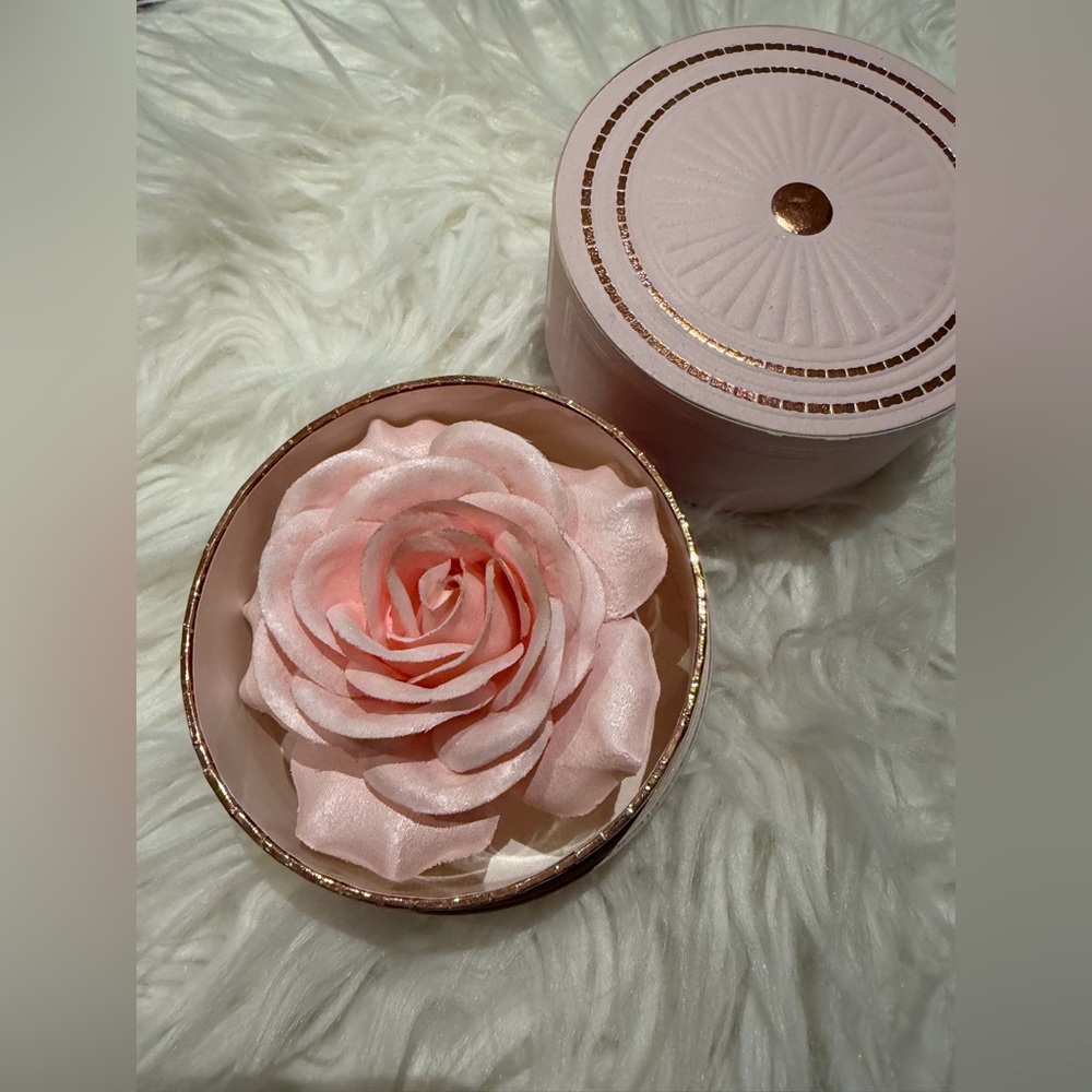 Lancome Limited Edition Pink Rose Shaped highlighter powder